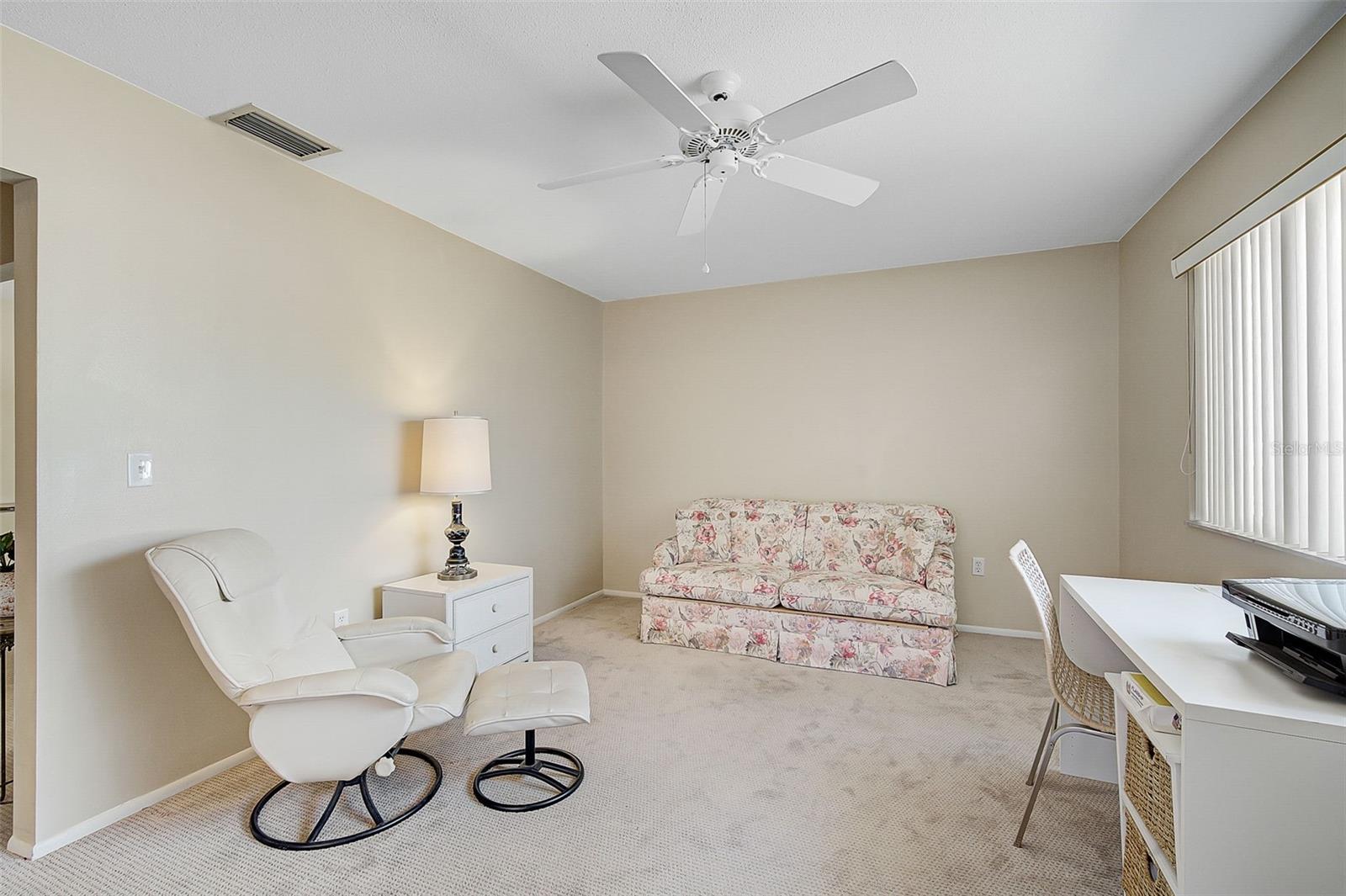 Bonus room/office/den