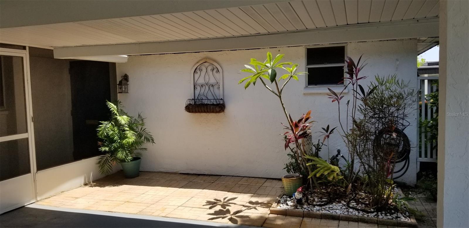 carpot patio