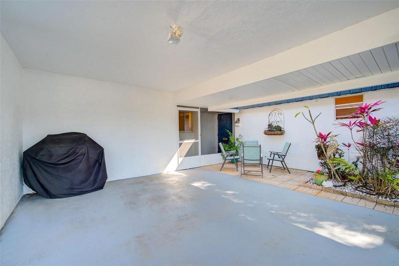 Attached carport