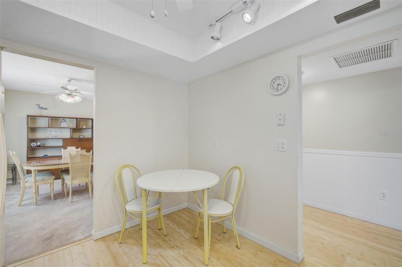 Eat-in kitchen