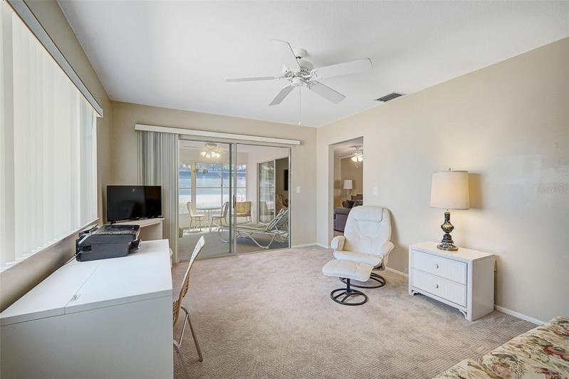 Bonus room/office/den