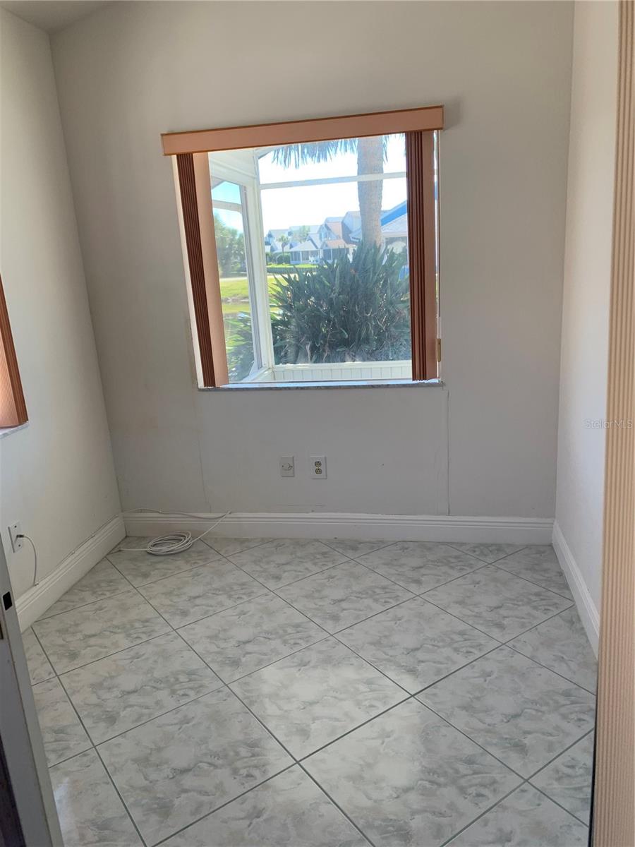 bonus - office in main bedroom