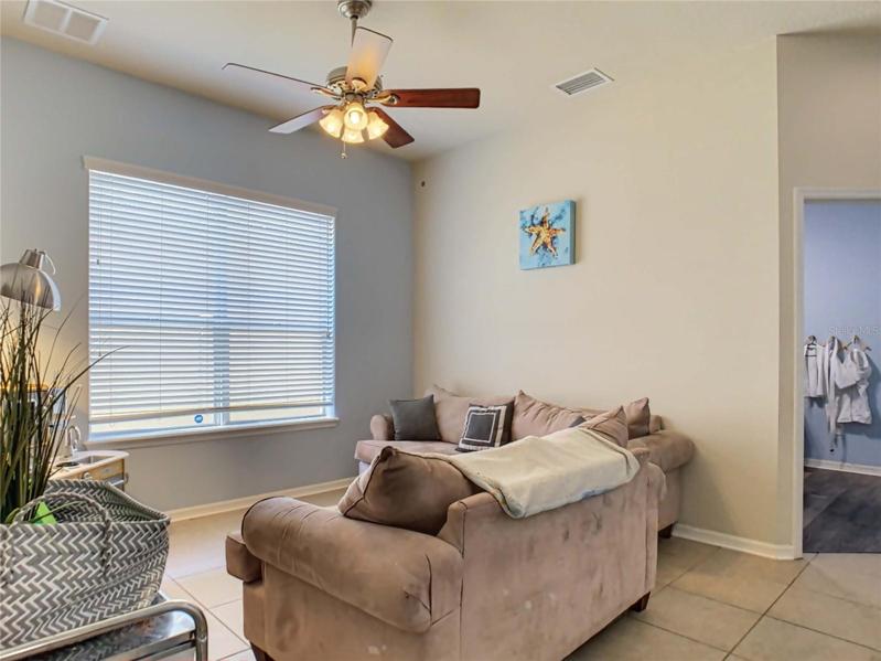 Retreat area between bedrooms #2 and #3