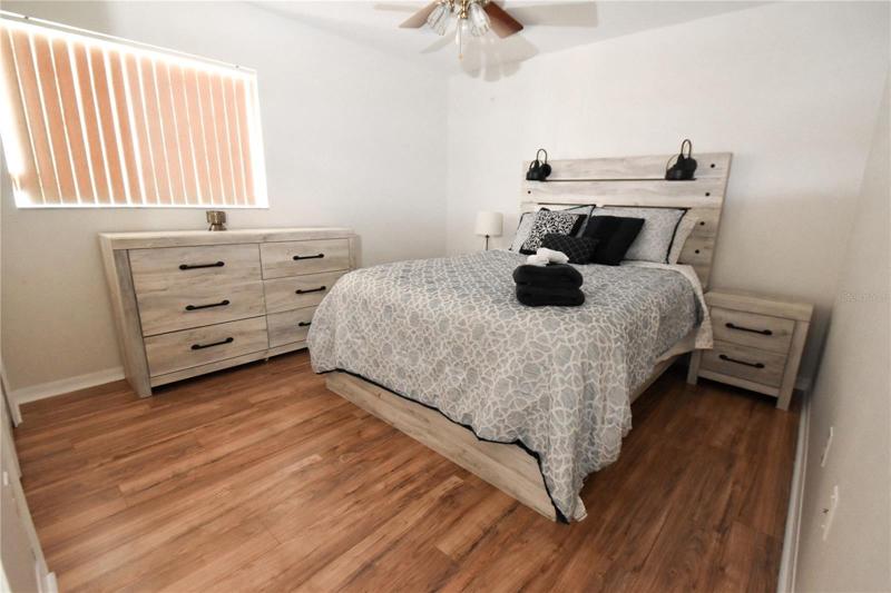 Guest bedroom.