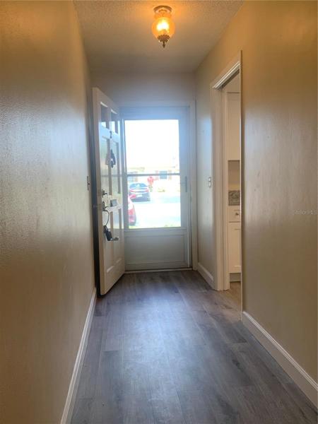 DR/LR Combo area back out front door!
