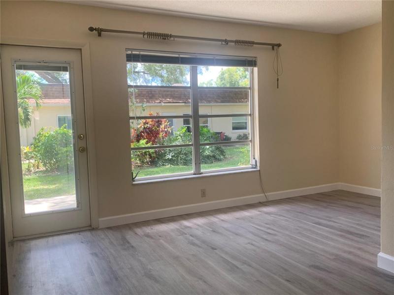 New Glass door, loads of NATURAL IGHT!