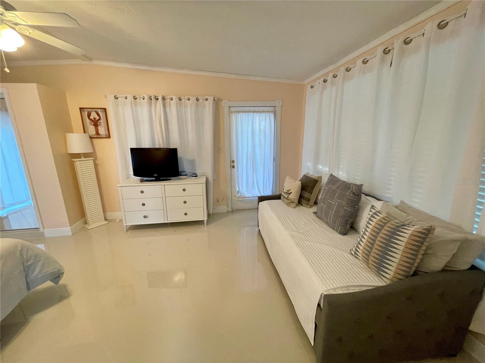 Guest suite
