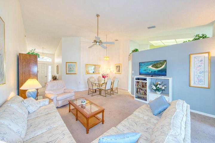 Kitchen & laundry room behind the TV wall with access from both ends~