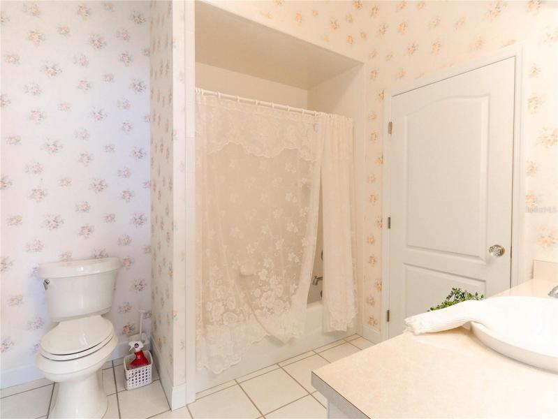 2nd bath that is shared with 2nd and 3rd bedroom 