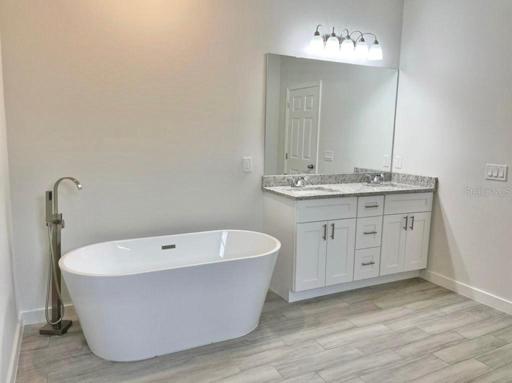MODEL HOME