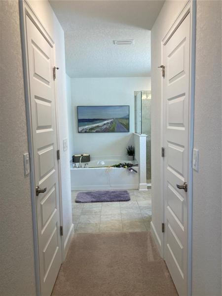 Photo of model home for illustration only. Options and colors will vary.