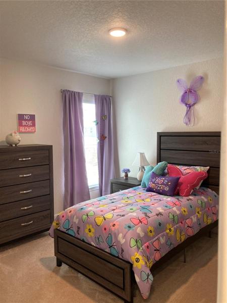 Photo of model home for illustration only. Options and colors will vary.