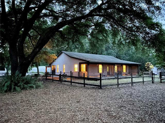 Front view of Ranch 4/2 home (now painted white)