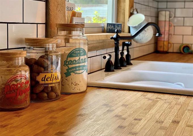 Cottage Kitchen (rental)