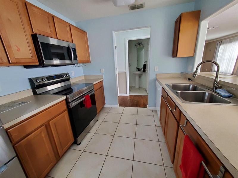 Kitchen 