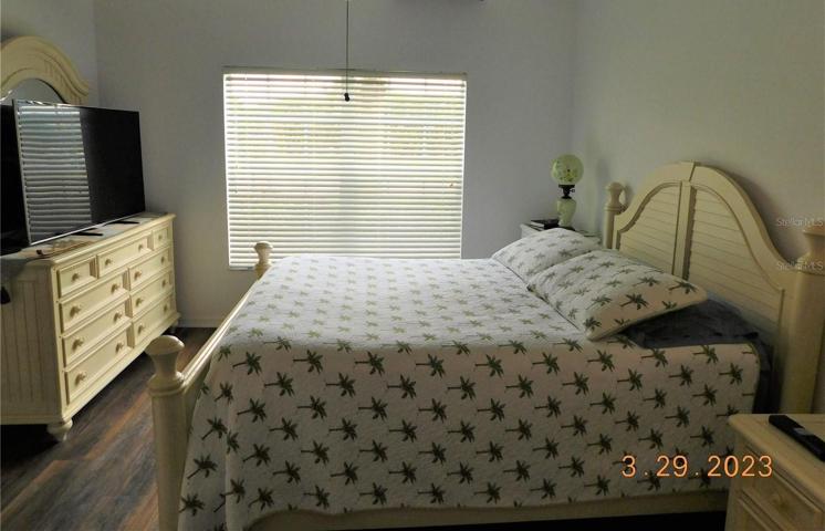 main ensuite