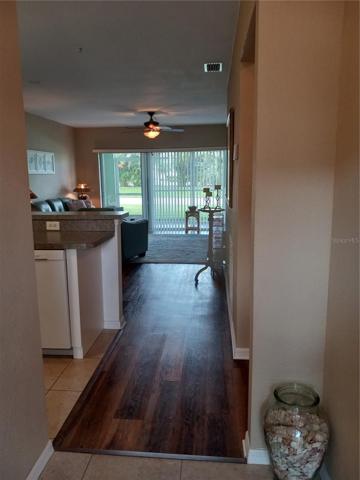 open floor plan to lanai