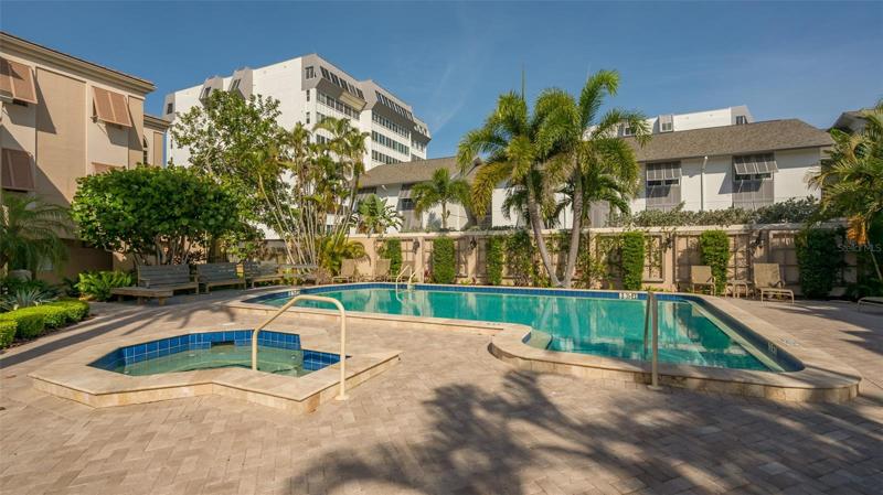 Pool & Spa