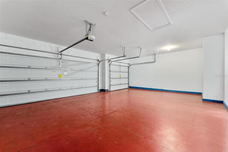 3 Car Garage
