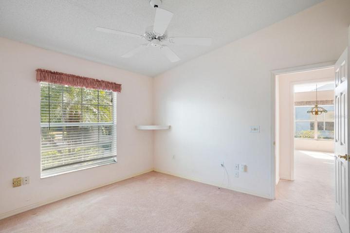 Guest bedroomdoes not show fresh paint or carpet removed