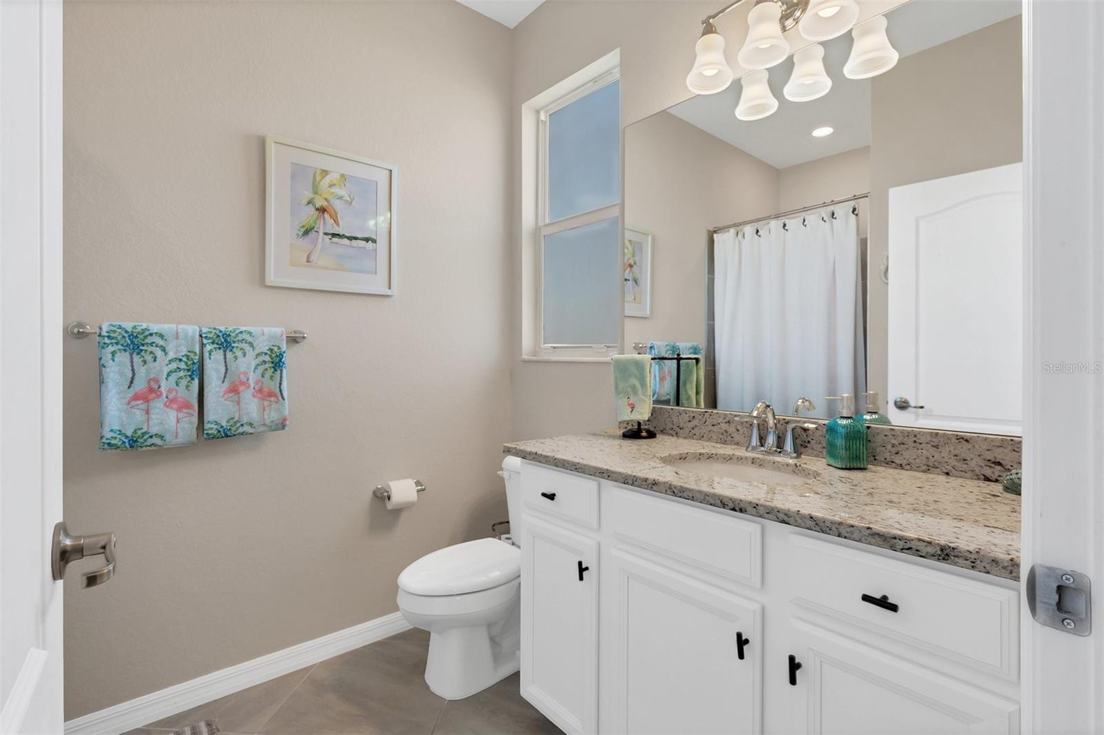 GUEST ENSUITE BATH