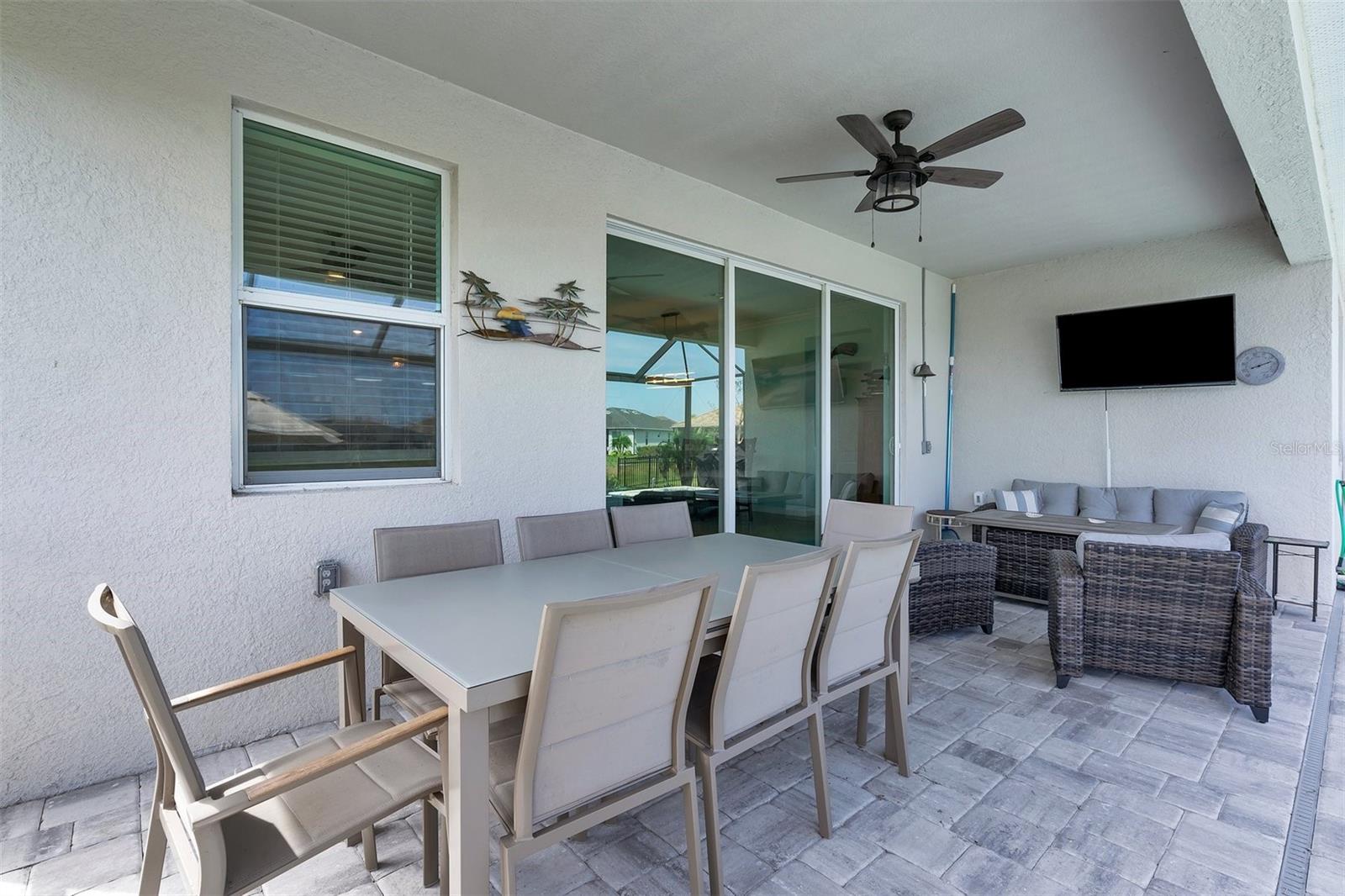 DINING, LIVING ROOM ON LANAI