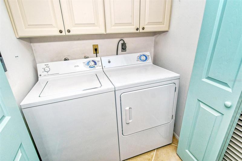 Full Size Washer/Dryer off Kitchen