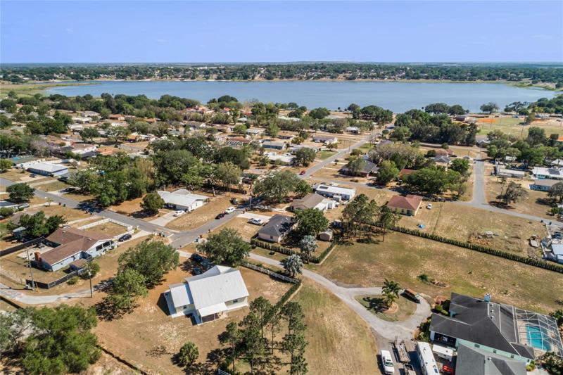 Just Blocks from Lake Wailes