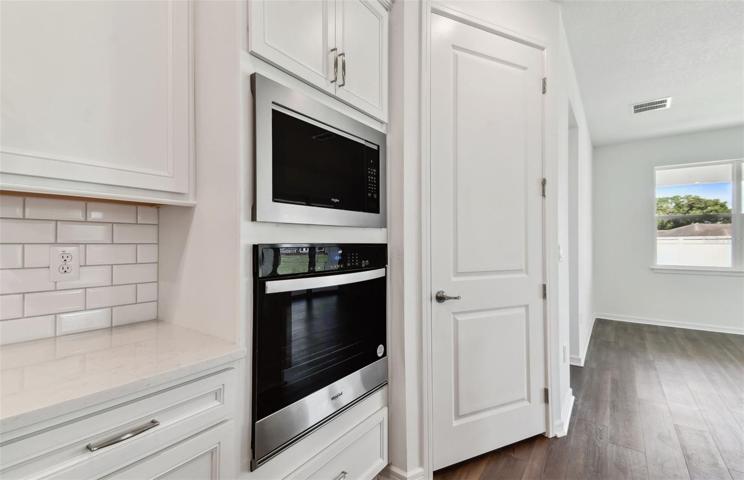 Upgraded Built-In Oven & Microwave