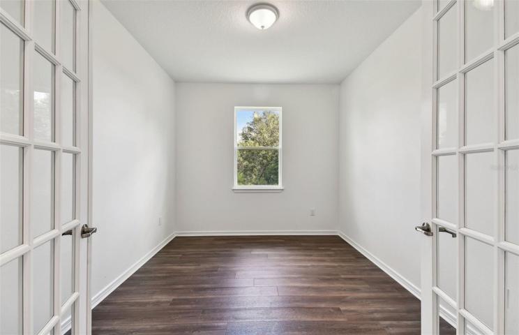 Enclosed Flex Room with Double Doors