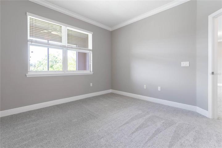 Master Bedroom with Lake views to fountain
