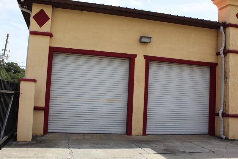 Two front bays