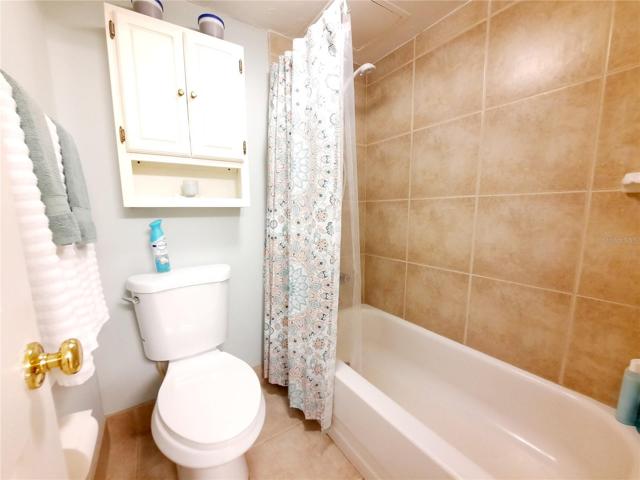 C109 Bathroom