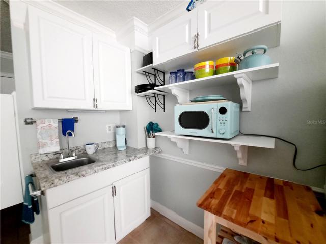 C109 Kitchen