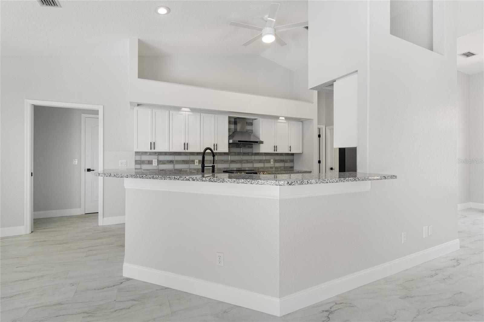 Living Room Into Kitchen