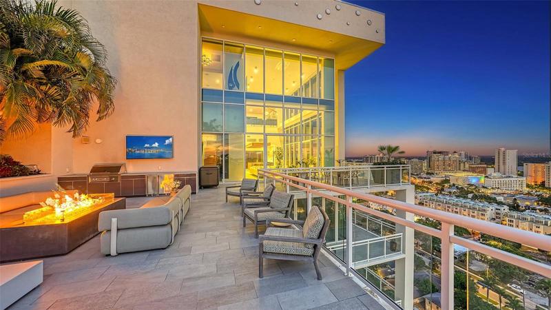Terrace on the 18th floor