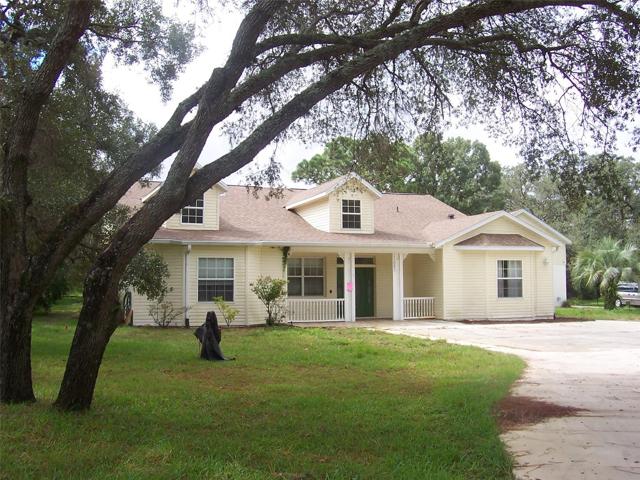 NEW ROOF less than a week new!!  Nice neutral color!