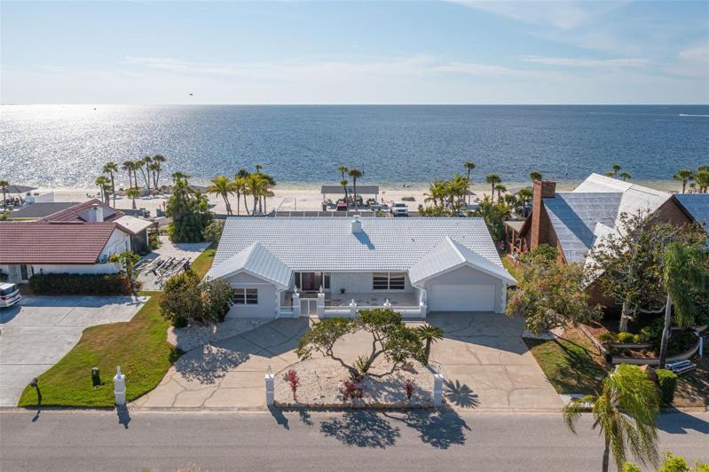 Beautiful house right on the beach