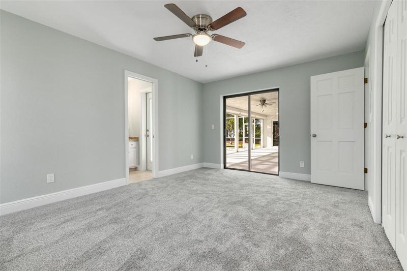 2nd Bedroom w/ pool bath