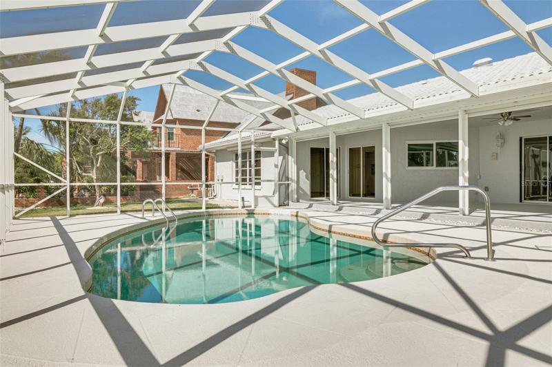 Screened pool area