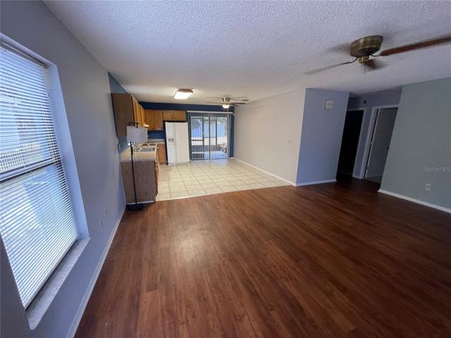 FAMILY ROOM AND KITCHEN UNIT A