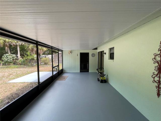 SCREEN ROOM - UNIT B
