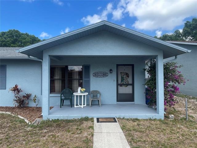 COVERED PORCH UNIT B