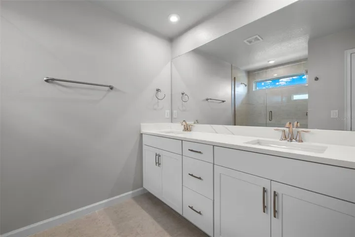 Owner's Bathroom