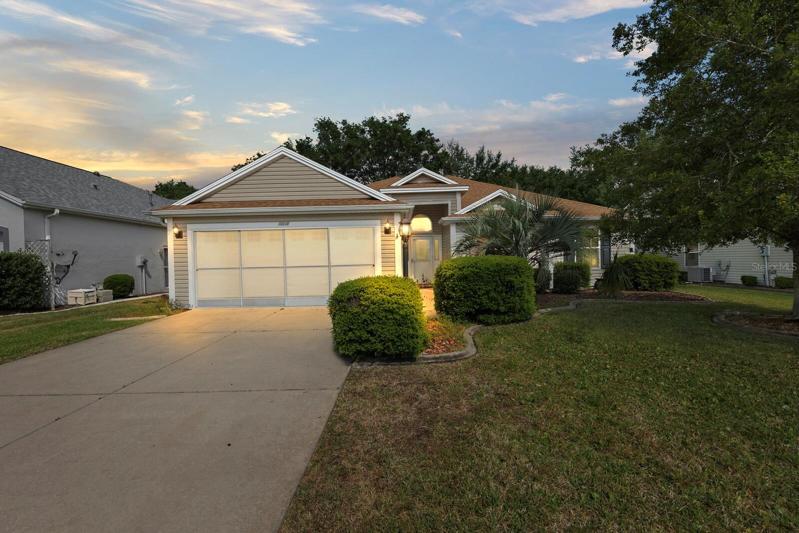 3/2 Oleander w/2 Car Garage