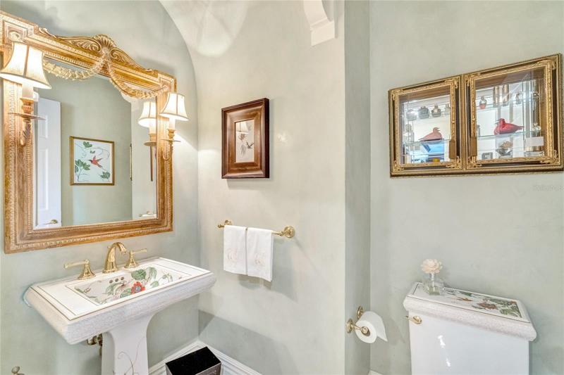 Powder bath