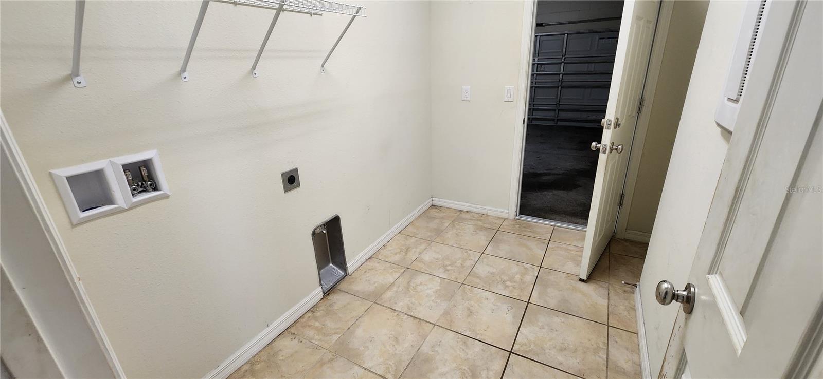 Laundry Room w/WD hookups