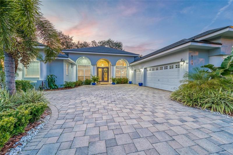 Beautiful Front Elevation!