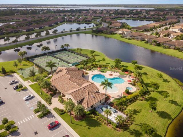 Community Amenities Center located near the home.