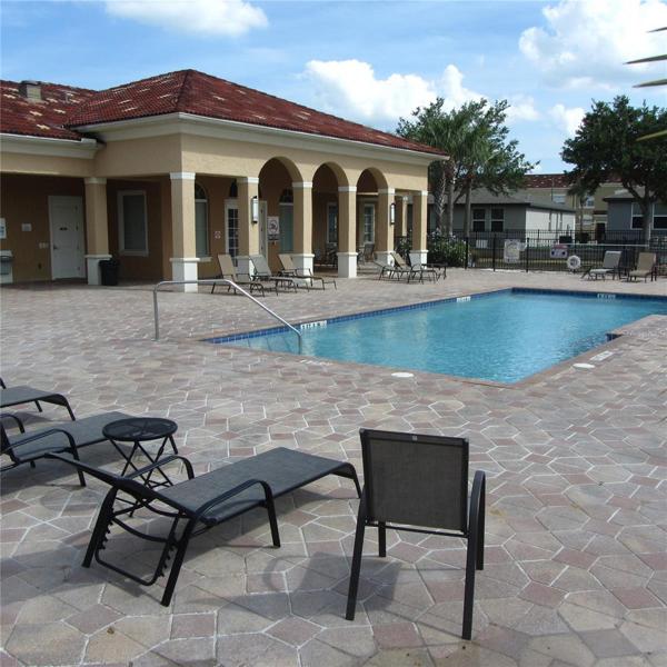 Community pool